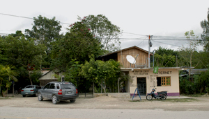 Hotel Las Gardenias Entry