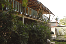 Hostal Hermano Pedro Garden 2 Maya-archaeology