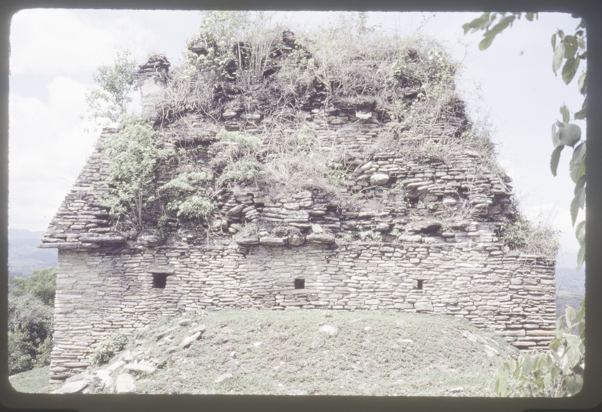 Tonina-temple-Chiapas-Mexico-FLAAR-Photo-Archive-photo-Nicholas-Hellmuth-01606-35K-GC-JUN-1979